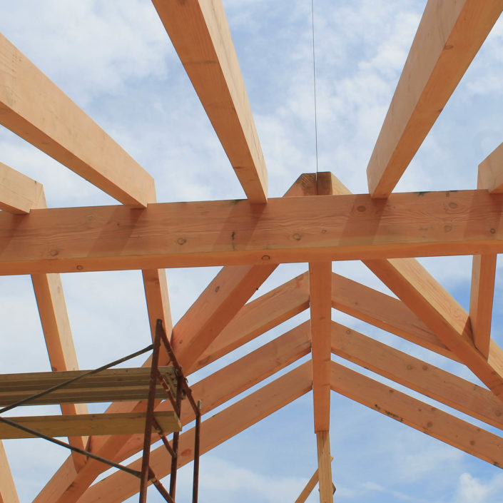 Timber Frame Cabin Roof Construction - Ridge & Rafter