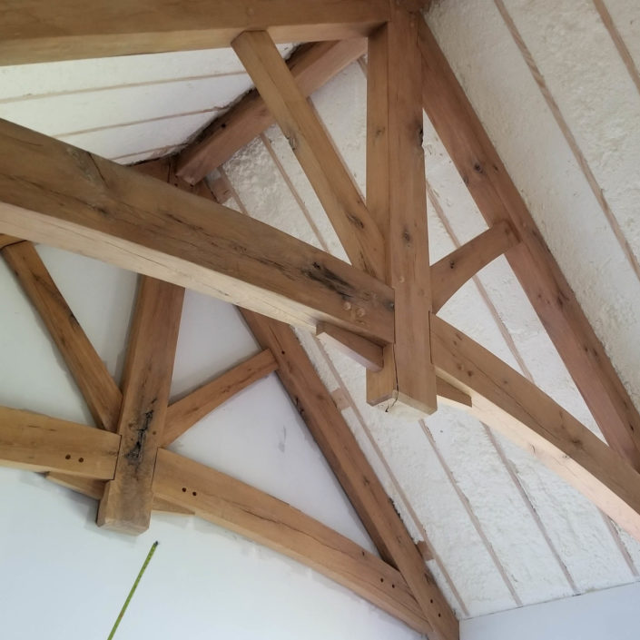 Arched Raised Chord King Post Truss with Struts
