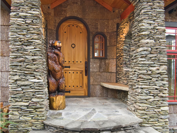 Timber Frame Entryway - Brown Bear Lodge